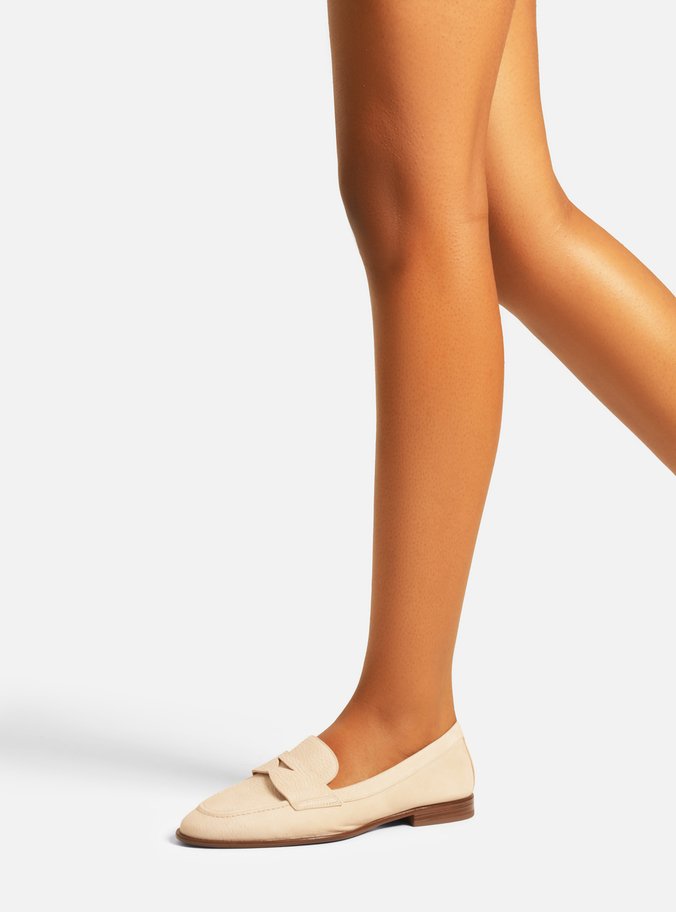 Mocassim Bege Creme Couro Bico Redondo Tira