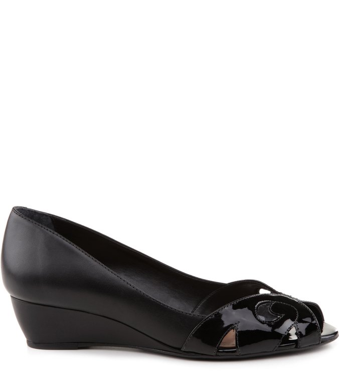 Peep toe anabela best sale arezzo