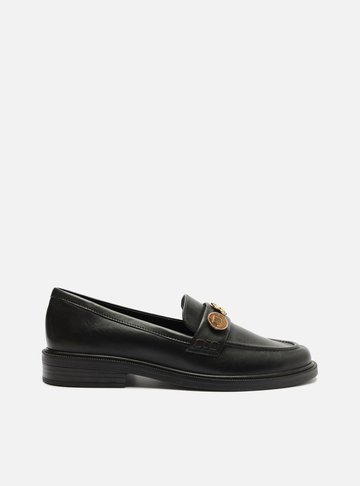 Mocassim Preto Couro Tira Metais