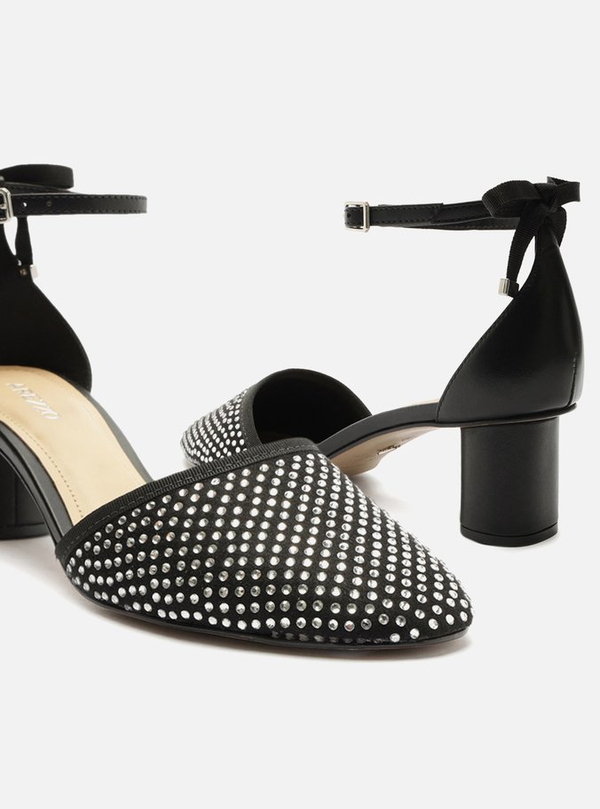 Scarpin Preto Salto Bloco Aberto Strass