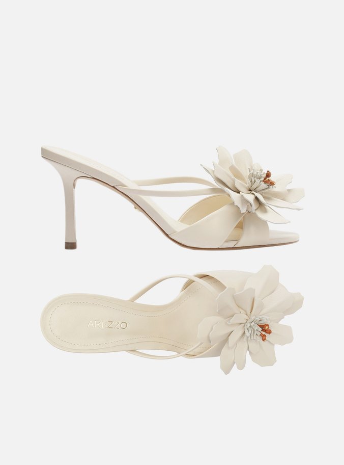 Mule Branca Couro Salto Fino Flor