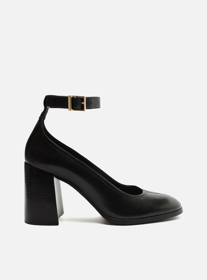 Scarpin Preto Couro Salto Bloco Tira