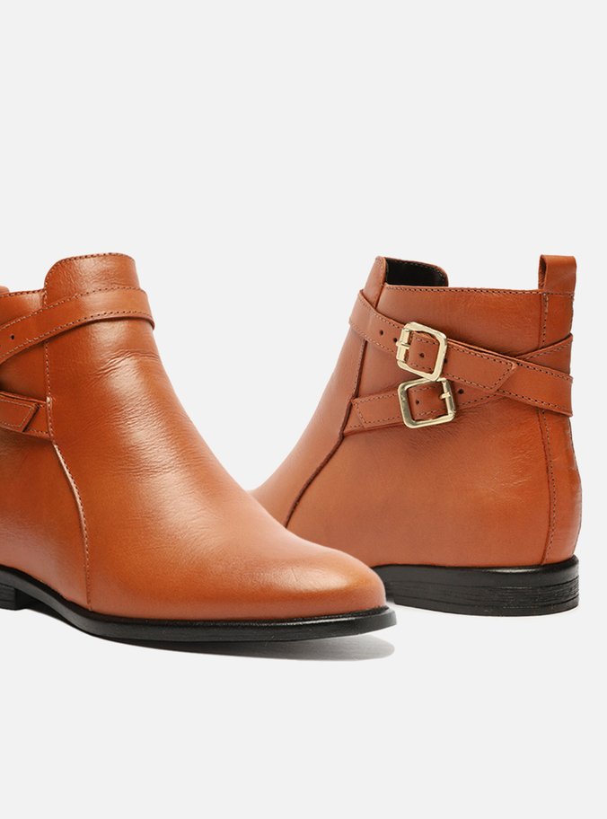 Bota Marrom Couro Cano Curto Tiras Fivelas