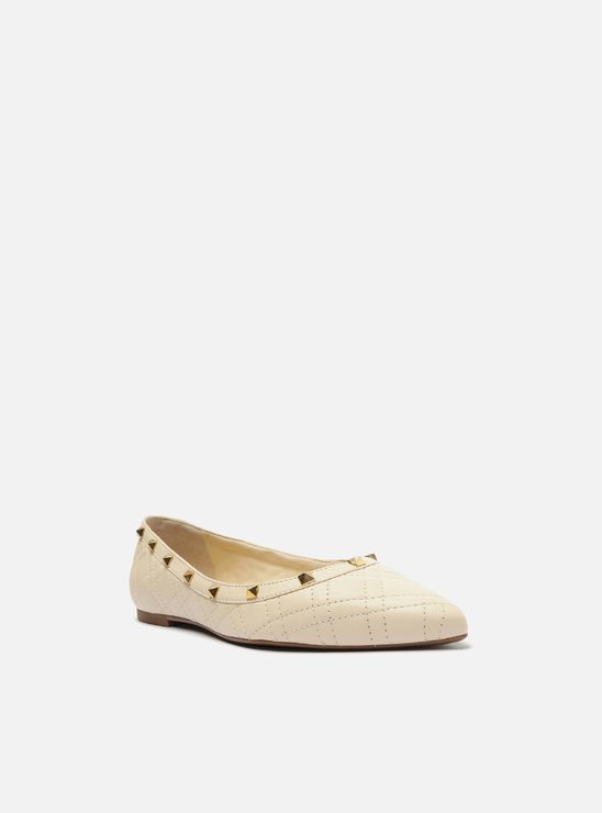 Sapatilha Off-White Matelassê Bico Fino Spikes