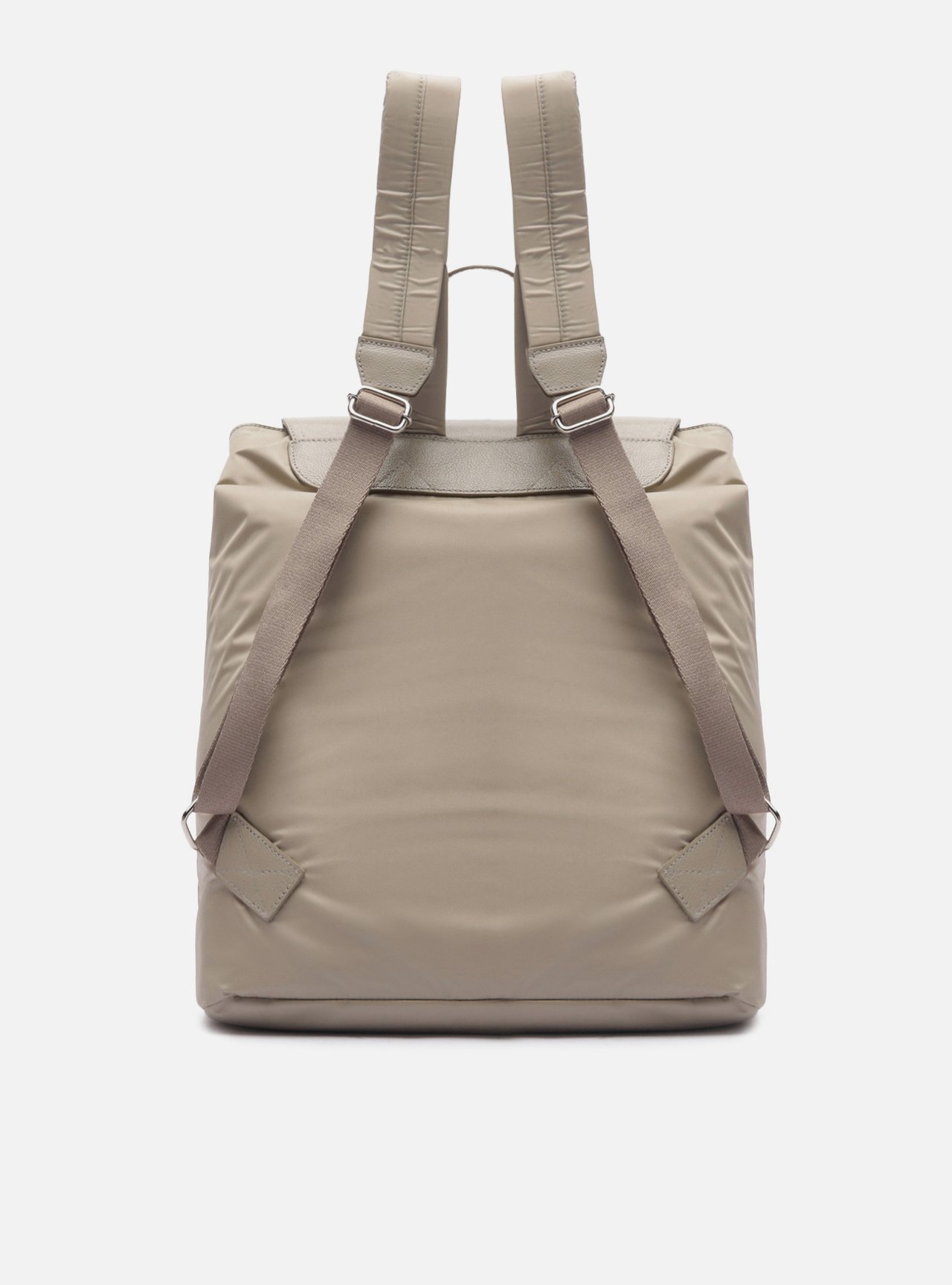 Bolsa Mochila Marrom Média Trança Metais Fila — foto 3
