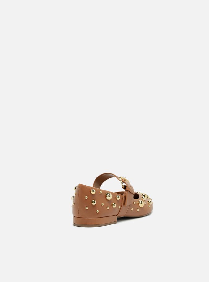 Sapatilha Marrom Couro Maxi Tachas