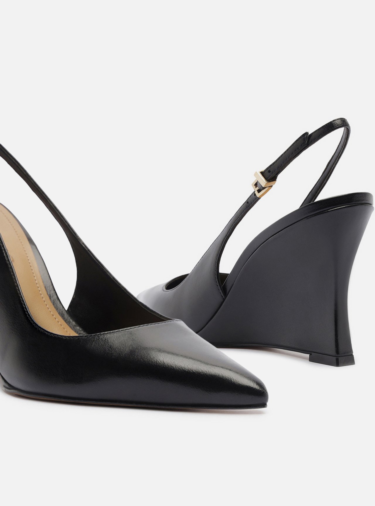 Scarpin Preto Couro Salto Alto Anabela Slingback — foto 4