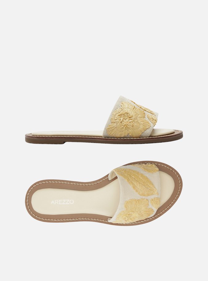 Rasteira Branca Flat Tira Única Bordado Flor