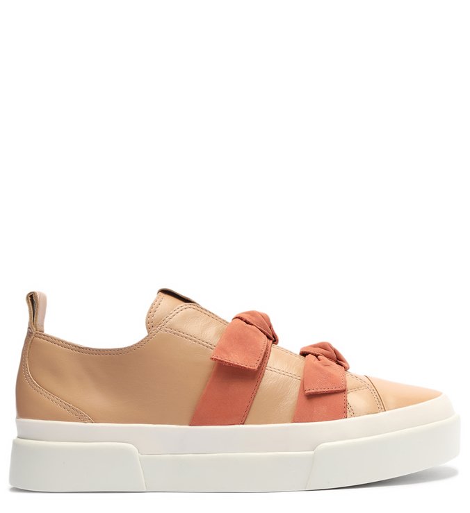 Tênis Slip On Bege Couro Tiras Rosa