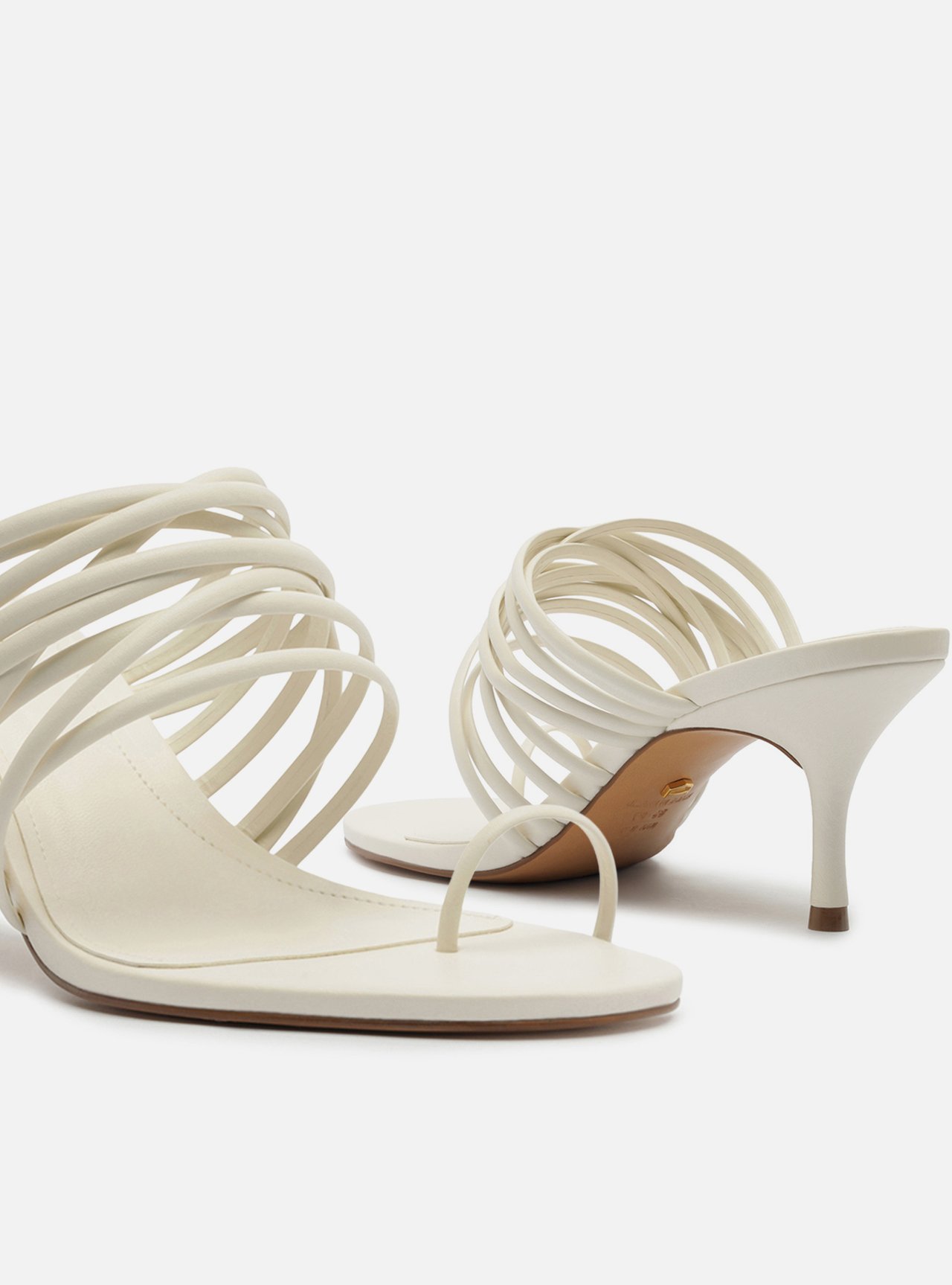 Sandália Off White Salto Fino Multi Tiras — foto 4