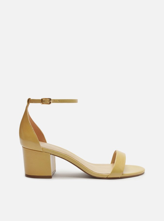 Sandália Amarela Couro Salto Médio Bloco Isabelli