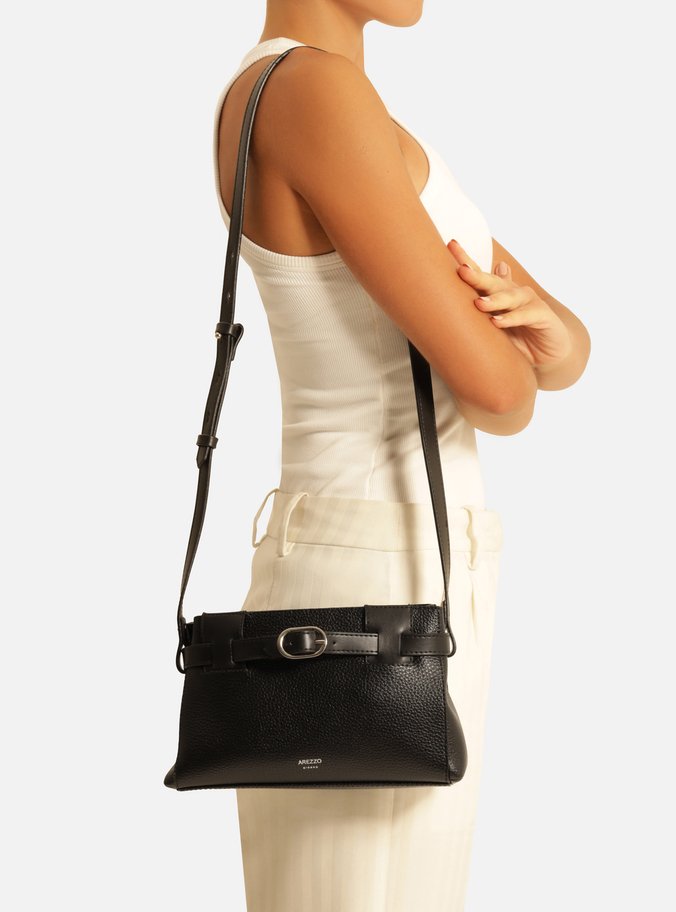 Bolsa Tiracolo Preta Pequena Tira Afivelada