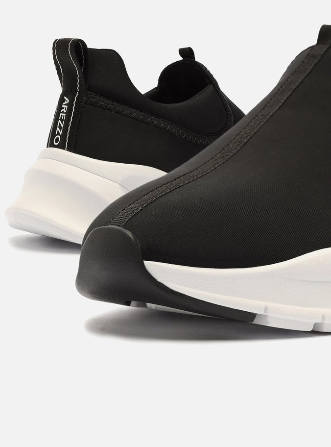 Tênis Slip On Preto Tecido Emborrachado