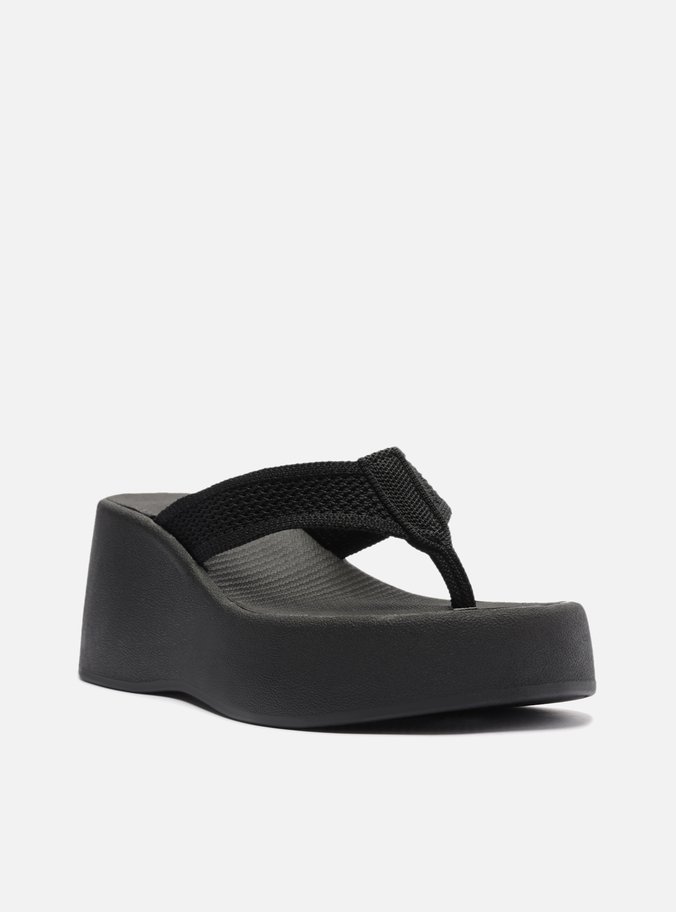 Tamanco Preto Flatform Crochê