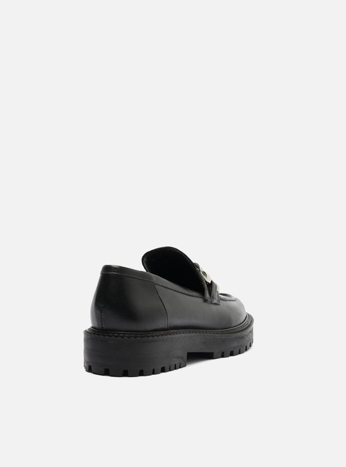 Mocassim Preto Couro Tratorado Metal