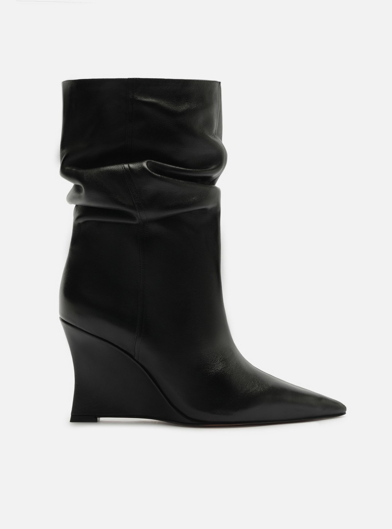 Bota Preta Couro Salto Anabela Alto Slouchy — foto 1