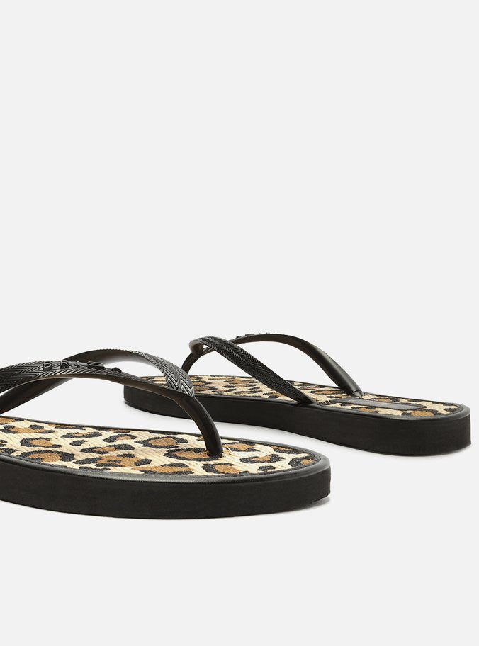 Chinelo de Dedo Preto