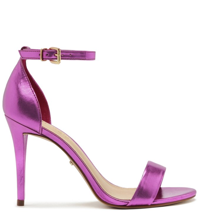 sandalia metalizada arezzo